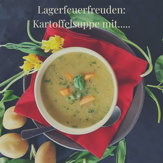 Lagerfeuerfreuden: Kartoffelsuppe mit Geflügelwürstchen, Lauch und Kohlrabi im Dutch Oven