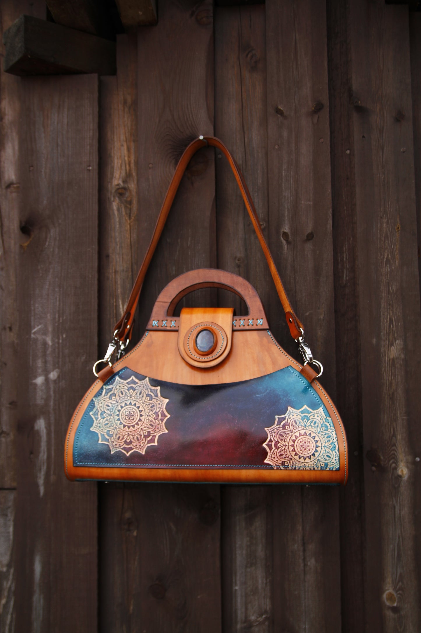 Handtasche „Freya“ – einzigartig & individuell gefertigt