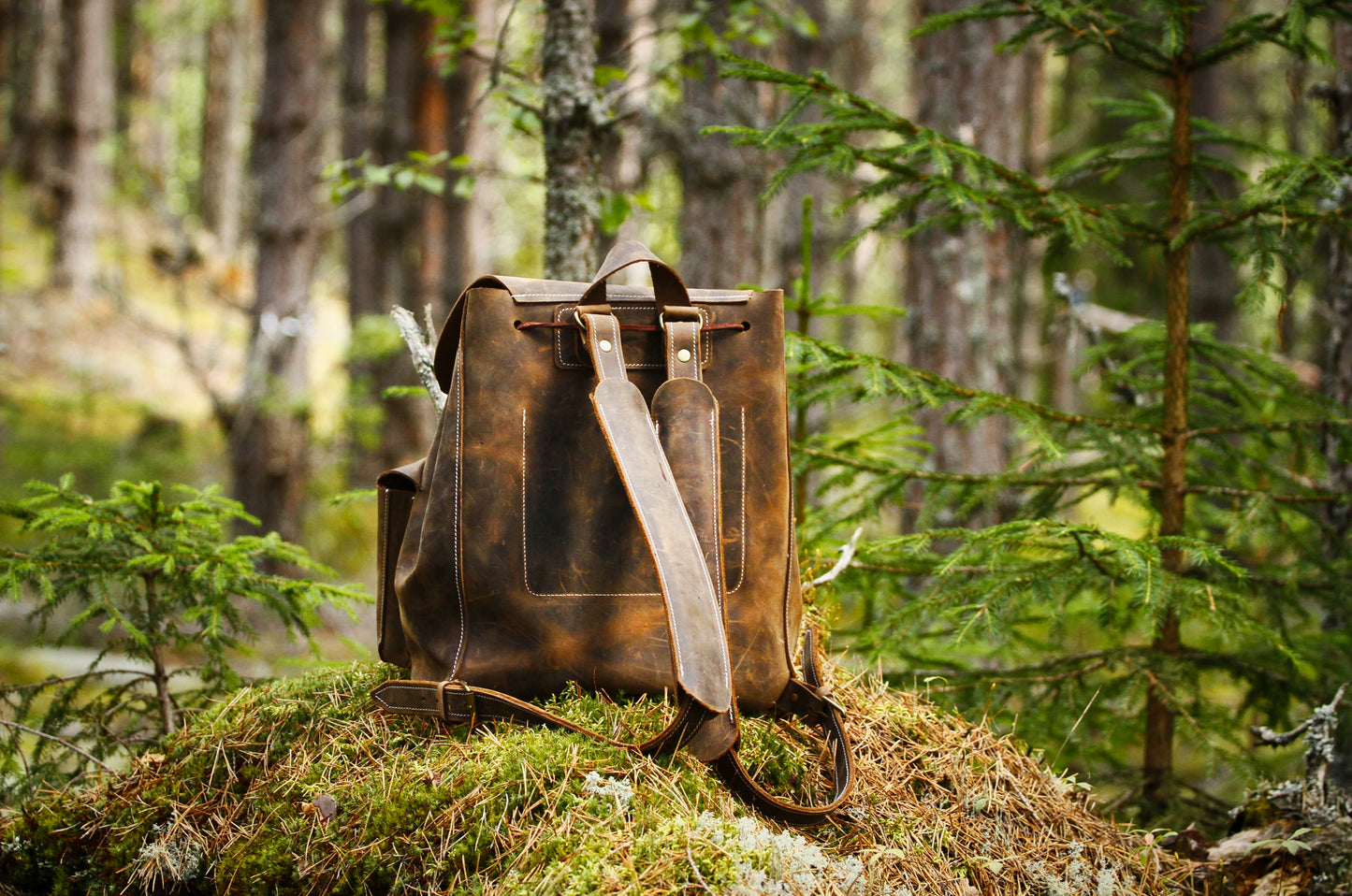 "Asymetric" leather backpack