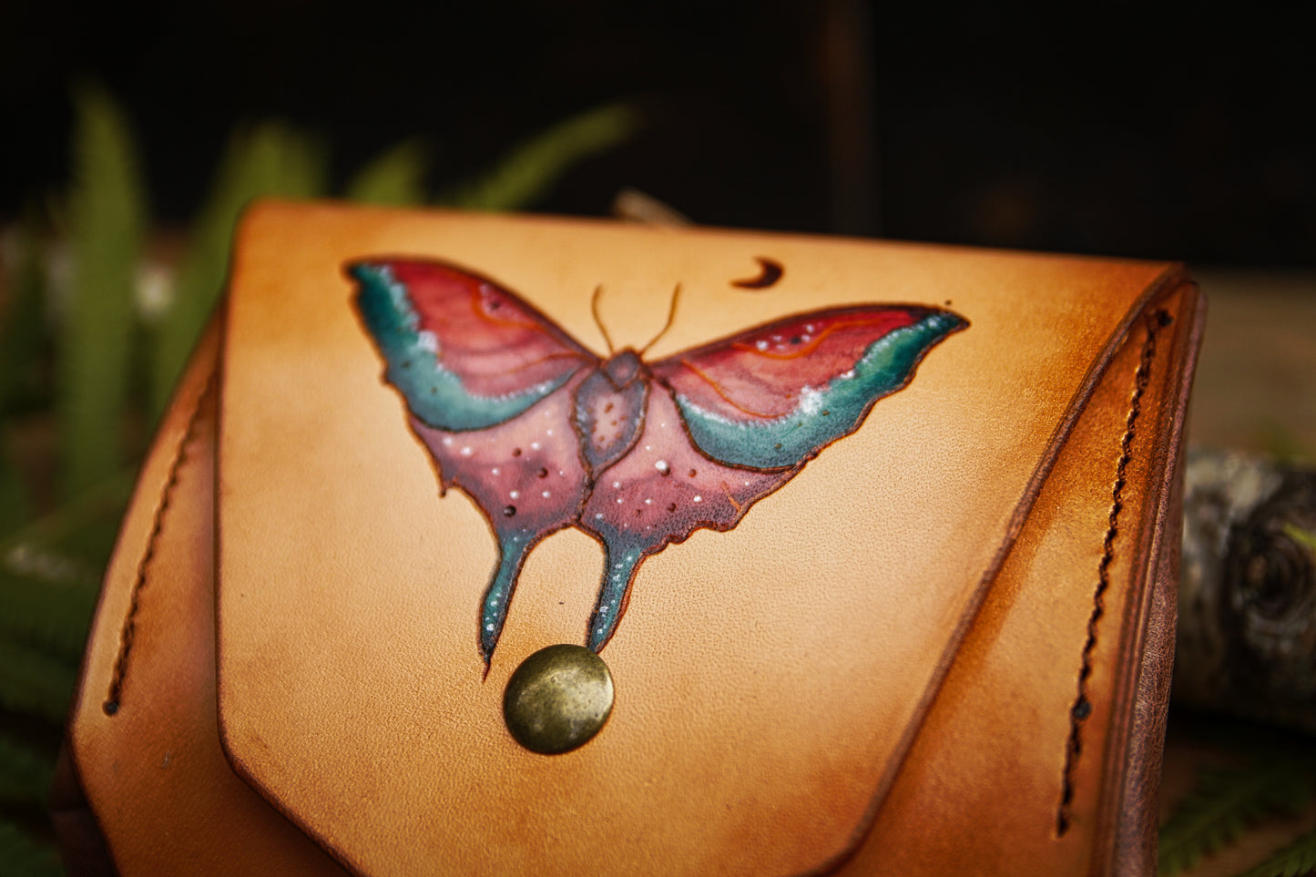 Luna plånbok "röd Luna moth", läderplånbok