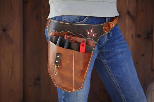 Handgemachter Gartenwerkzeuggürtel aus Leder für Rechtshänder – langlebig & praktisch.