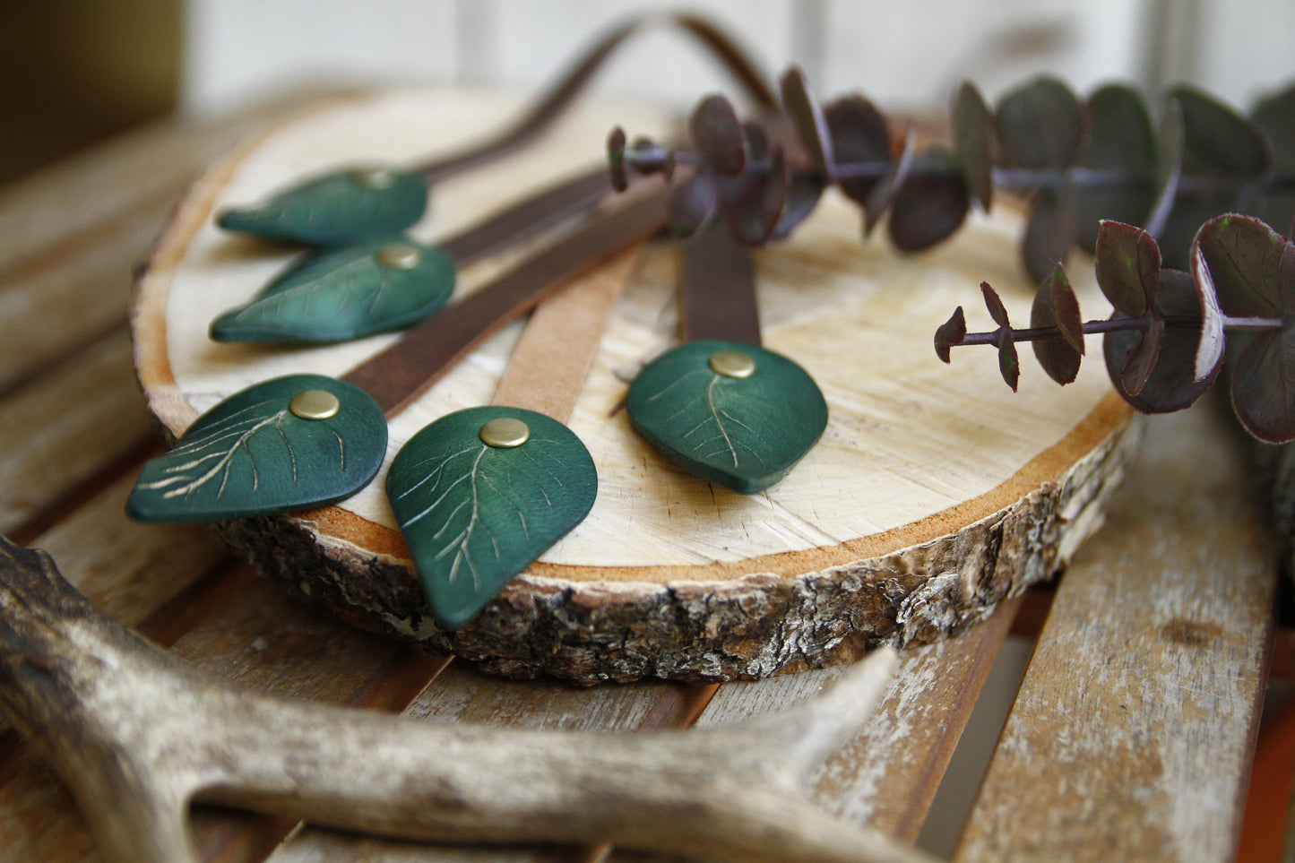 Bookmark, bookmark ribbon with leaf