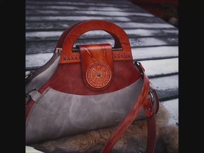 Handgefertigte Lederhandtasche "Freja" mit Vegvisir Design • Henkeltasche • Schultertasche