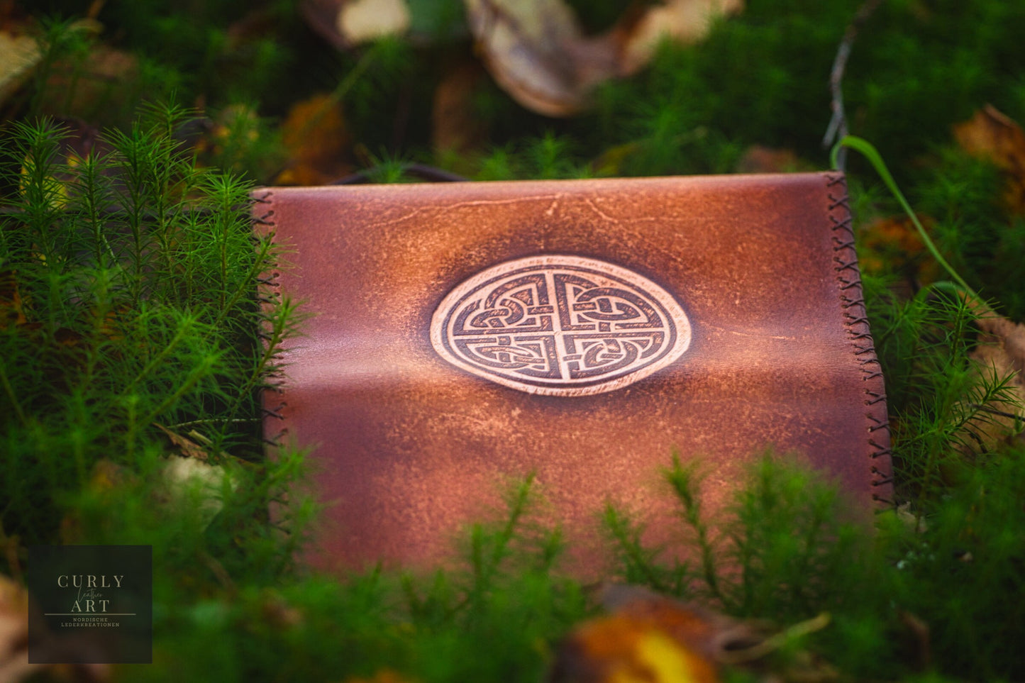 Tobacco pouch made of leather with Celtic knots/tobacco pouch leather/rolling tobacco pouch leather/leather tobacco pouch/tobacco pouch personalized/