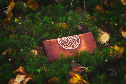 Tobacco pouch made of leather with Celtic knots/tobacco pouch leather/rolling tobacco pouch leather/leather tobacco pouch/tobacco pouch personalized/