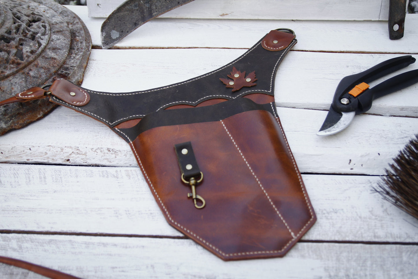 Garden tool belt / tool belt leather