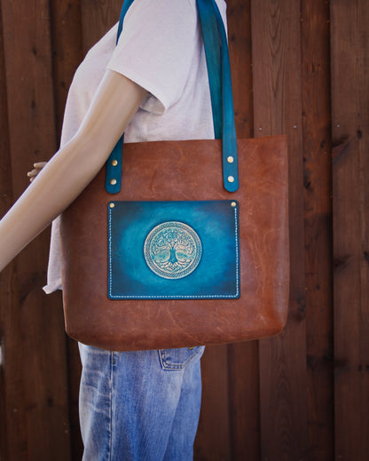 Individueller Leder Shopper mit Lebensbaum Yggdrasil "Made to order"