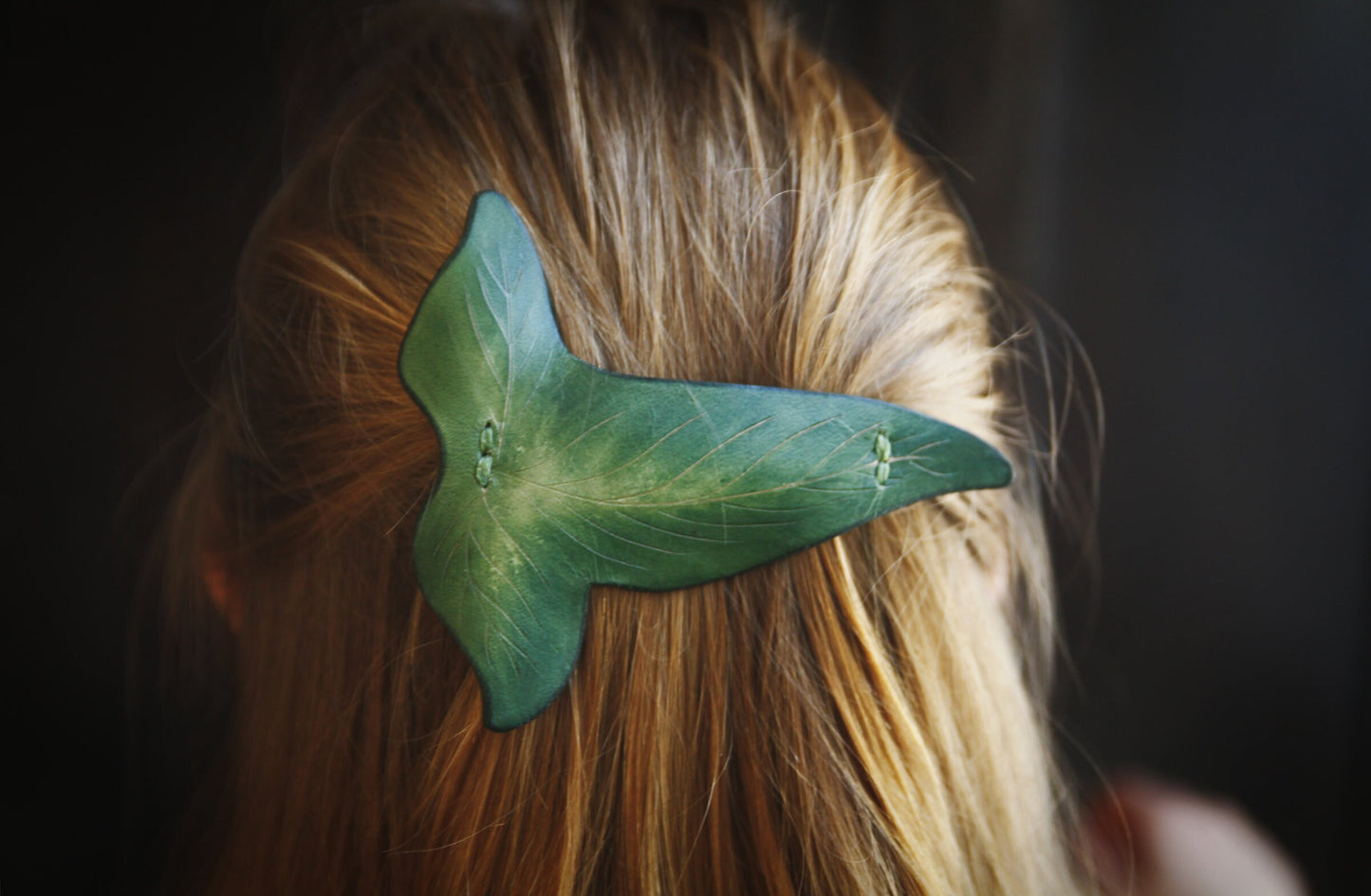 Elven leaf hair clips made of leather/hair clips/hair clip leather/hair accessories leather/hair clip large/Lord of the Rings