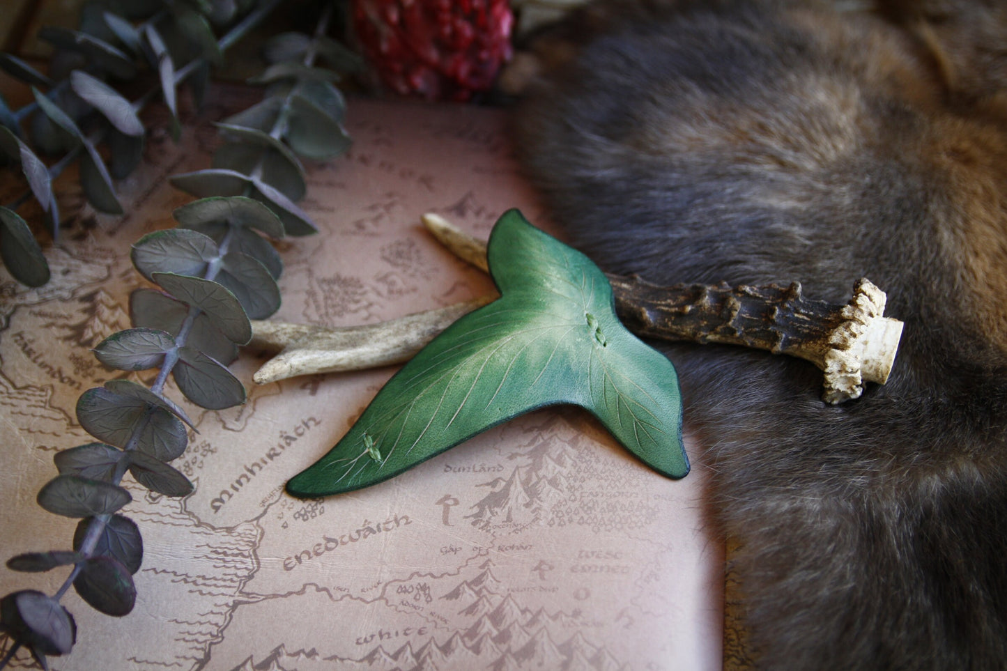 Elven leaf hair clips made of leather/hair clips/hair clip leather/hair accessories leather/hair clip large/Lord of the Rings